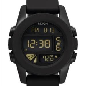 NIXON Unit all black. Brand new with tags. MINT!!!